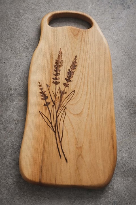 Deska do krojenia z jesionu z grawerunkiem